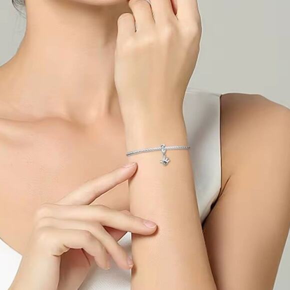 925 Sterling Silver Charm Mickey Mouse Bracelet Hand Glove Disney CZ Diamond NEW - Picture 6 of 6